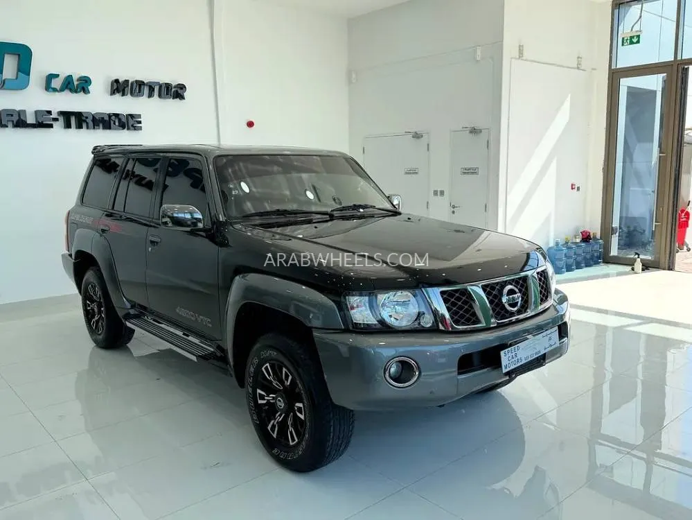 Nissan Patrol 2023 for Sale in Abu Dhabi Image-11