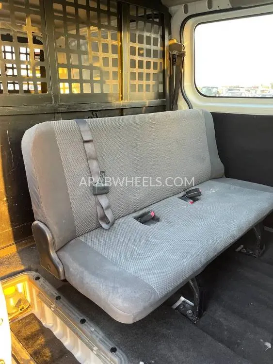Nissan Urvan 2020 for Sale in Dubai Image-18