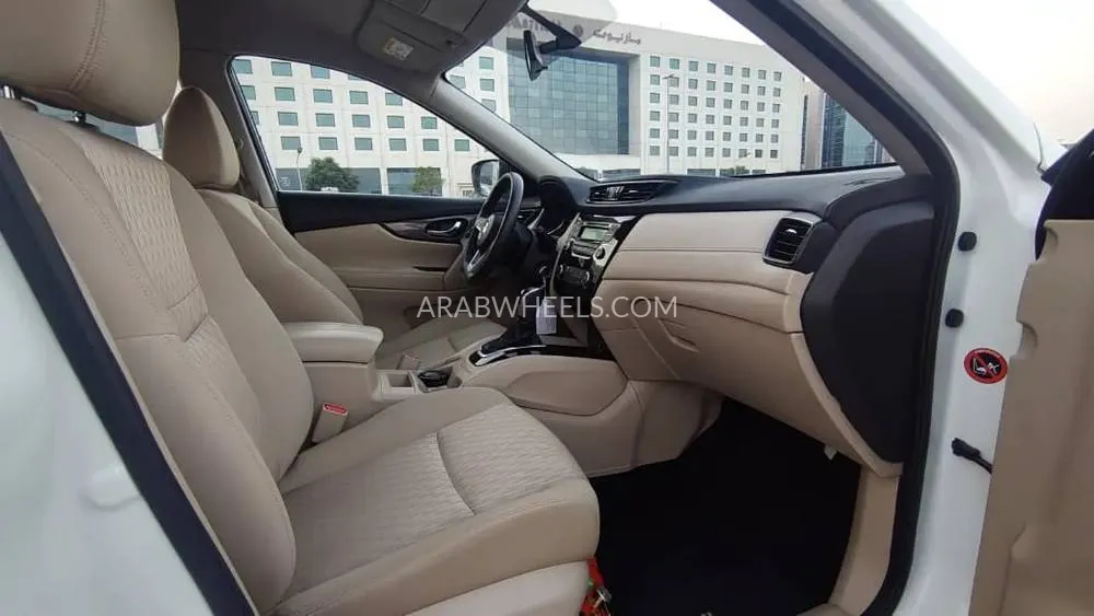 Nissan X-Trail 2021 for Sale in Dubai Image-7