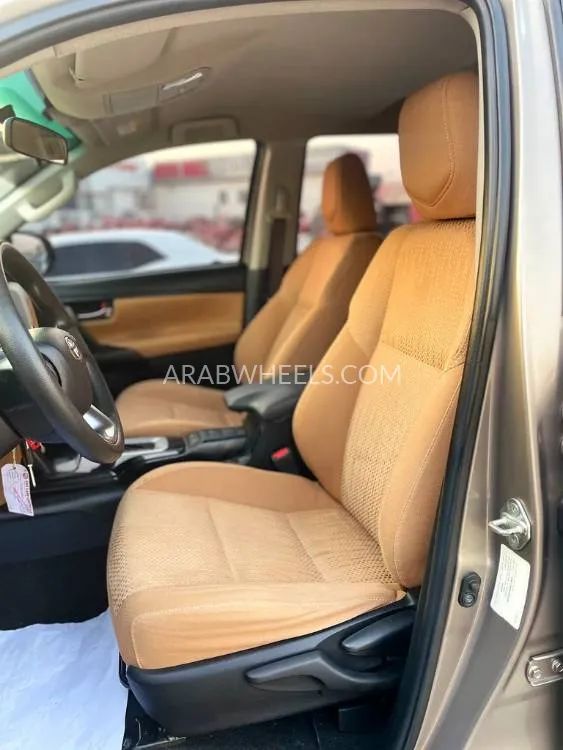Toyota Fortuner 2022 for Sale in Dubai Image-10