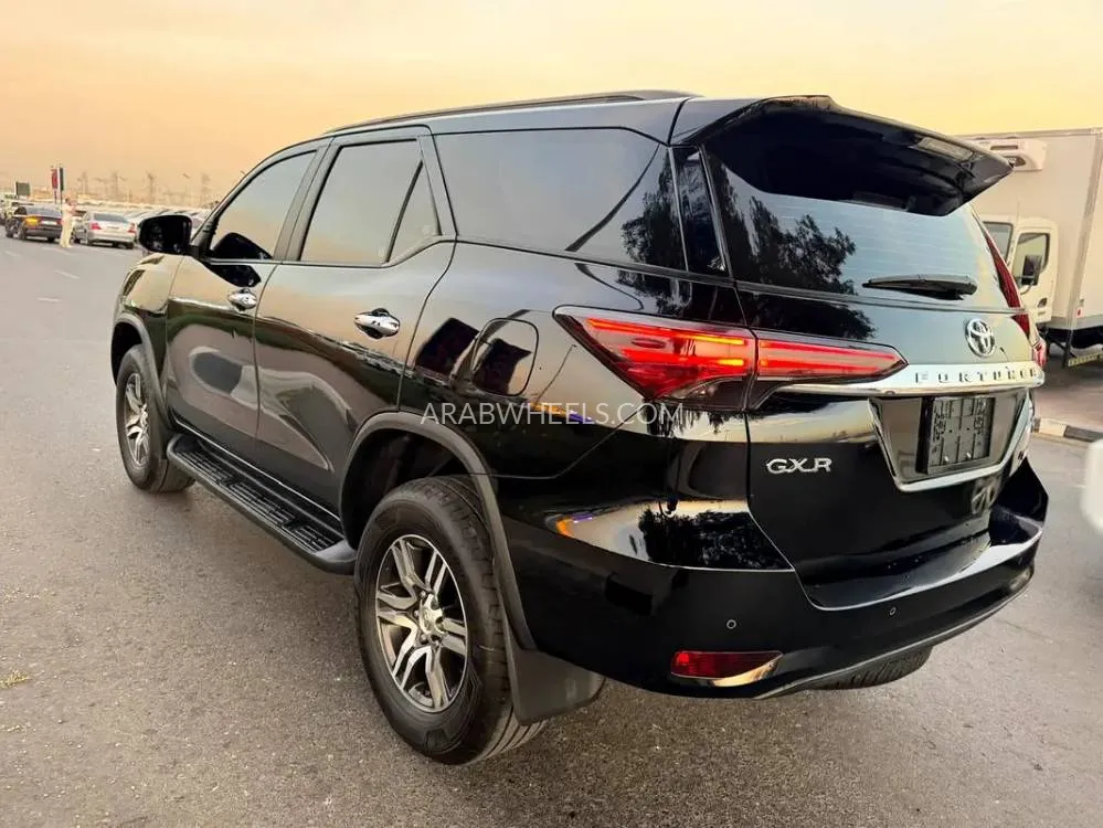 Toyota Fortuner 2022 for Sale in Dubai Image-13
