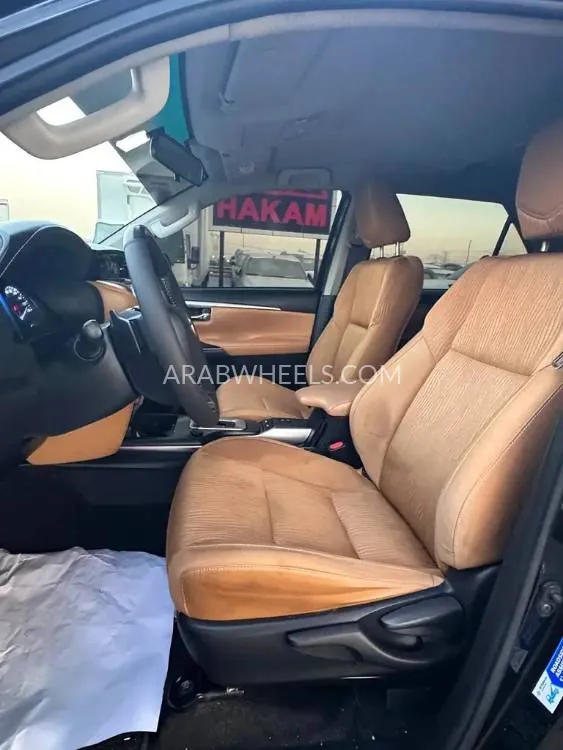 Toyota Fortuner 2022 for Sale in Dubai Image-15
