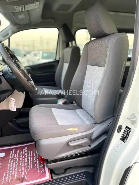 Toyota Hiace 2020 for Sale in Dubai Image-14