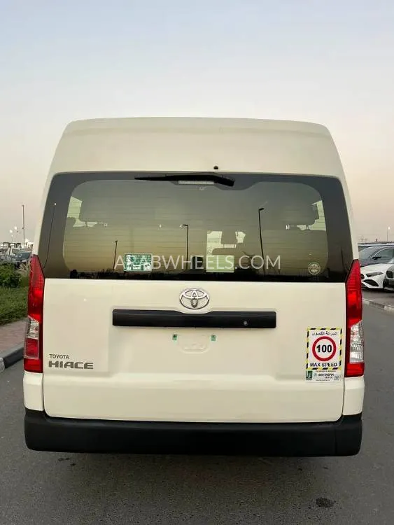 Toyota Hiace 2020 for Sale in Dubai Image-16
