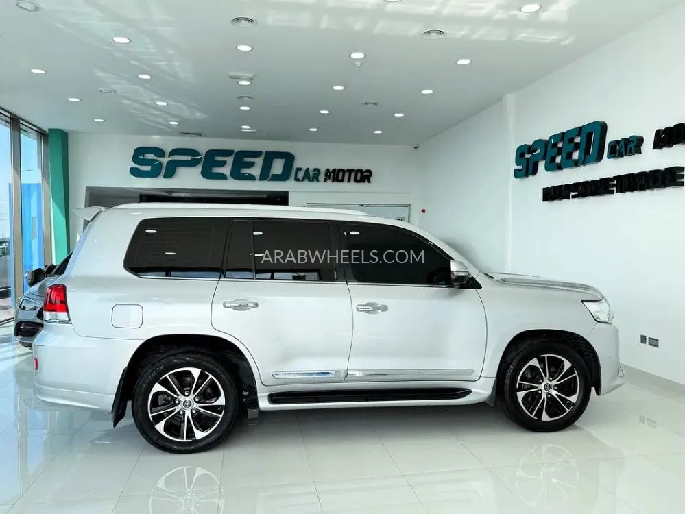 تويوتا لاند كروزر 2021 for Sale in أبو ظبي Image-11