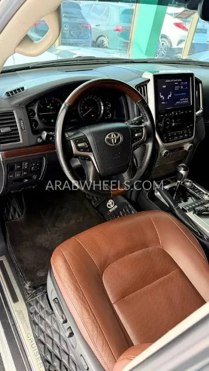 تويوتا لاند كروزر 2021 for Sale in أبو ظبي Image-16