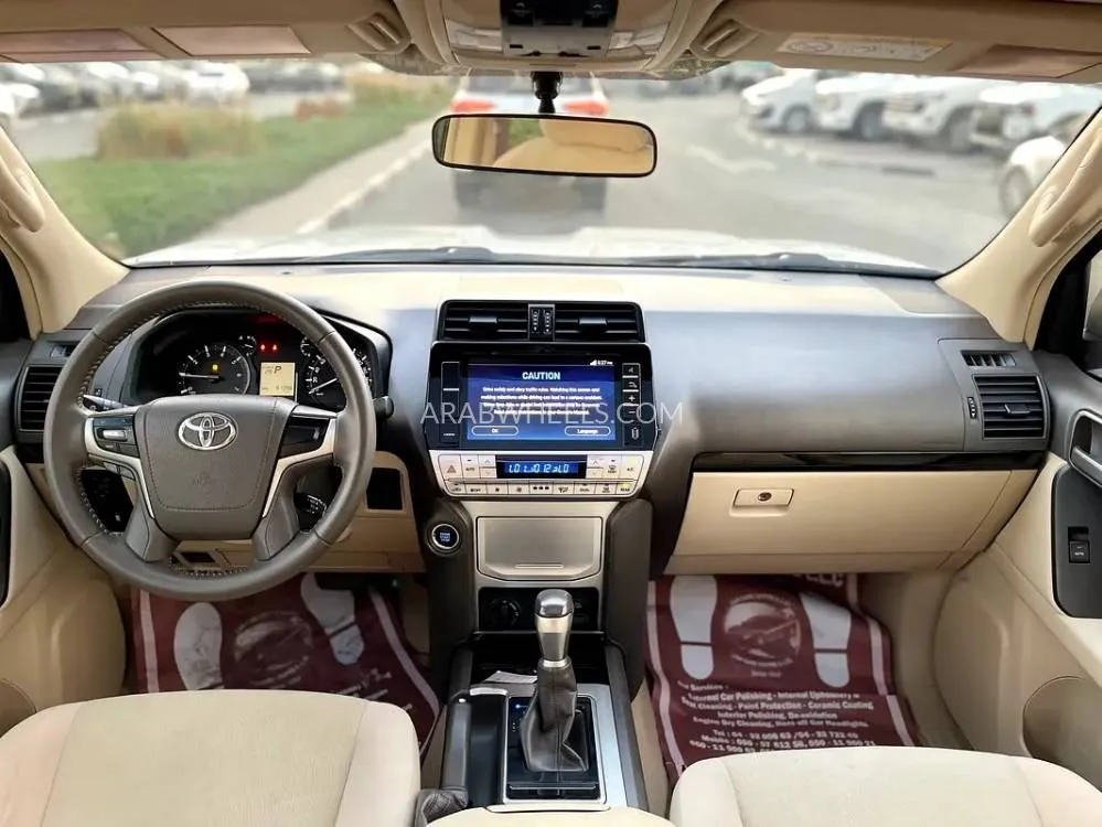Toyota Land Cruiser Prado 2020 for Sale in Dubai Image-7
