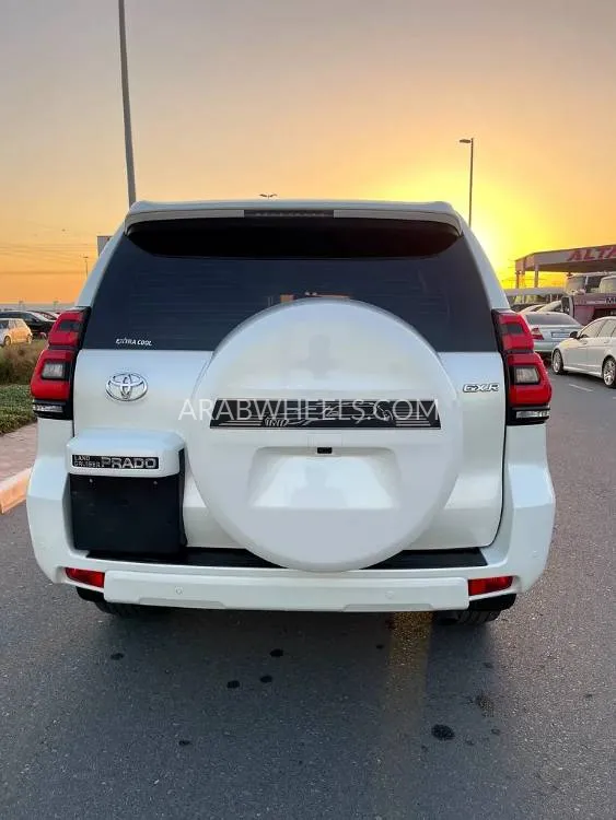 Toyota Land Cruiser Prado 2022 for Sale in Dubai Image-7