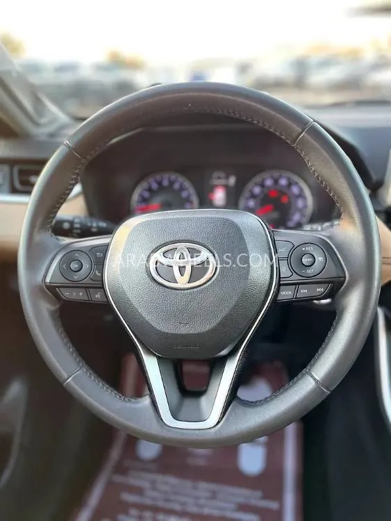 Toyota Rav4 2019 for Sale in Dubai Image-17