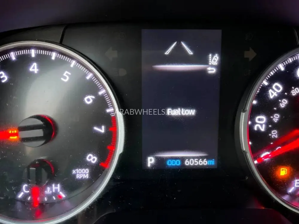 Toyota Rav4 2020 for Sale in Dubai Image-4