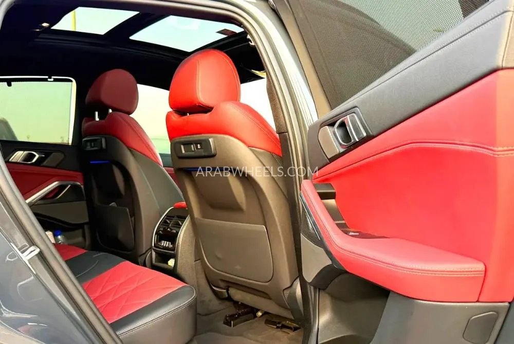 BMW X6 2023 for Sale in Dubai Image-6