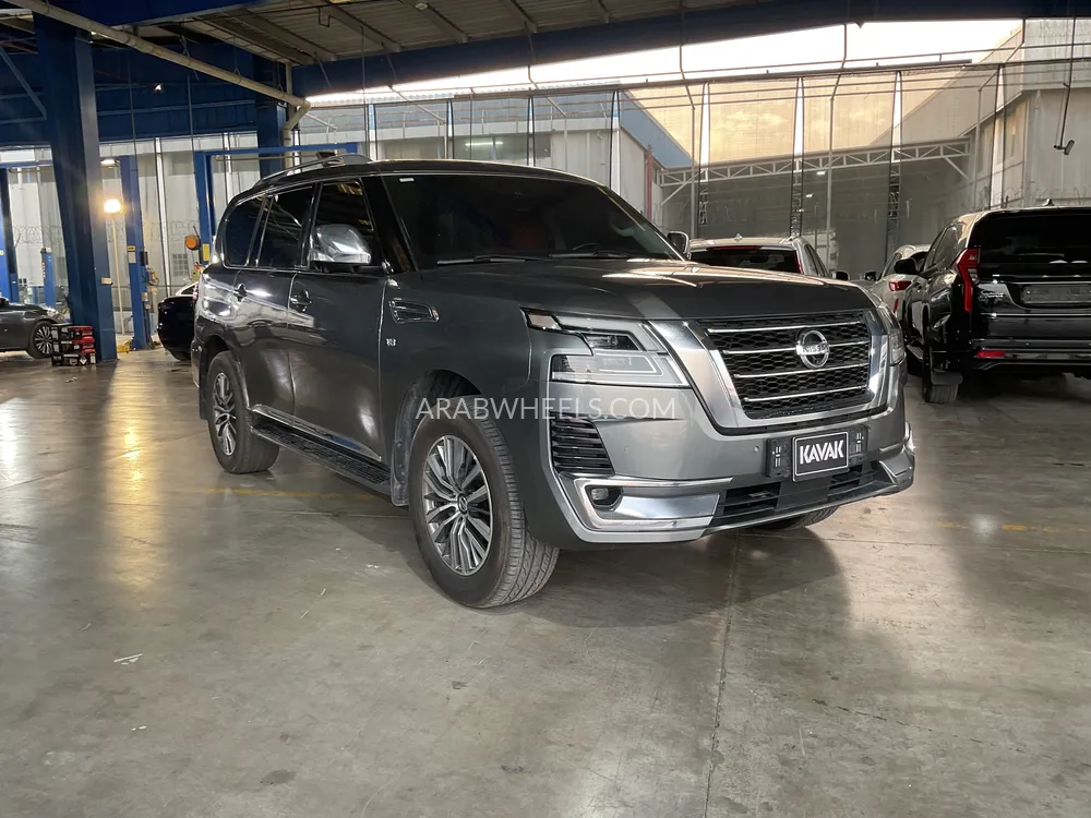 Nissan Patrol 2020 for Sale in Dubai Image-3