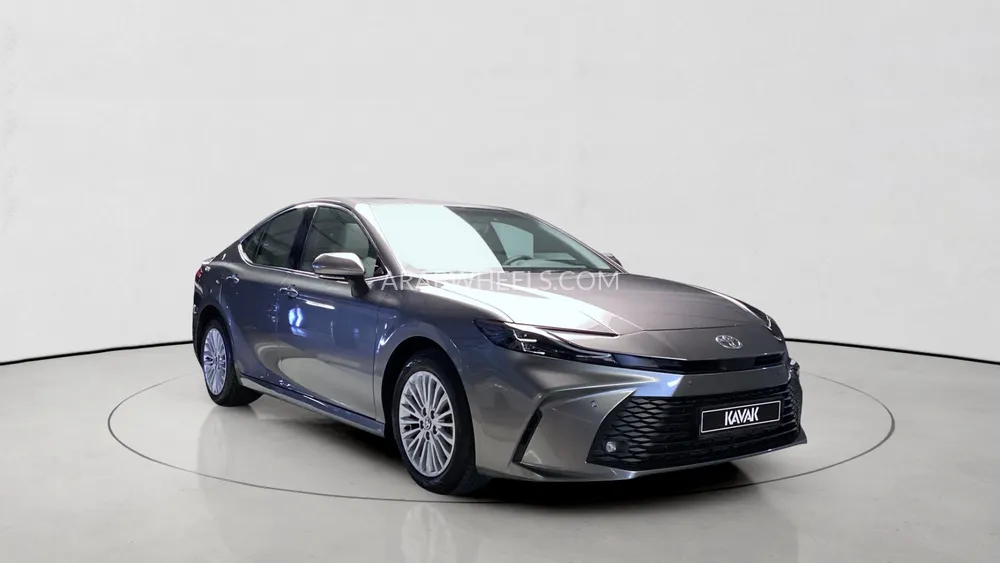 Toyota Camry 2025 for Sale in Sharjah Image-3