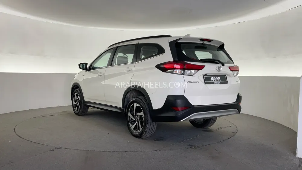 Toyota Rush 2020 for Sale in Sharjah Image-4