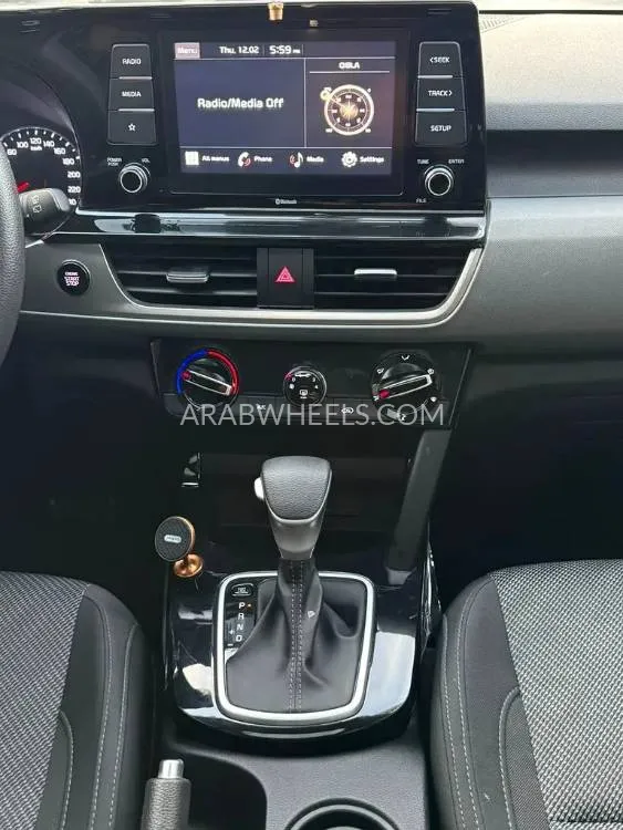 Kia Seltos 2023 for Sale in Sharjah Image-7