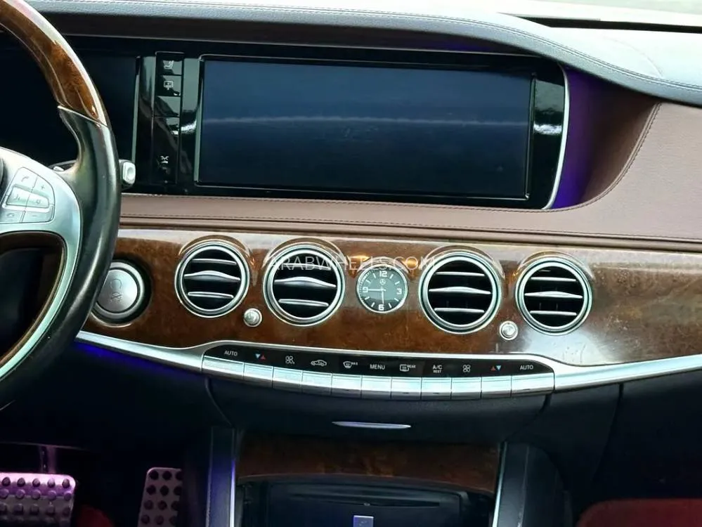 Mercedes Benz CLS Class 2015 for Sale in Sharjah Image-14