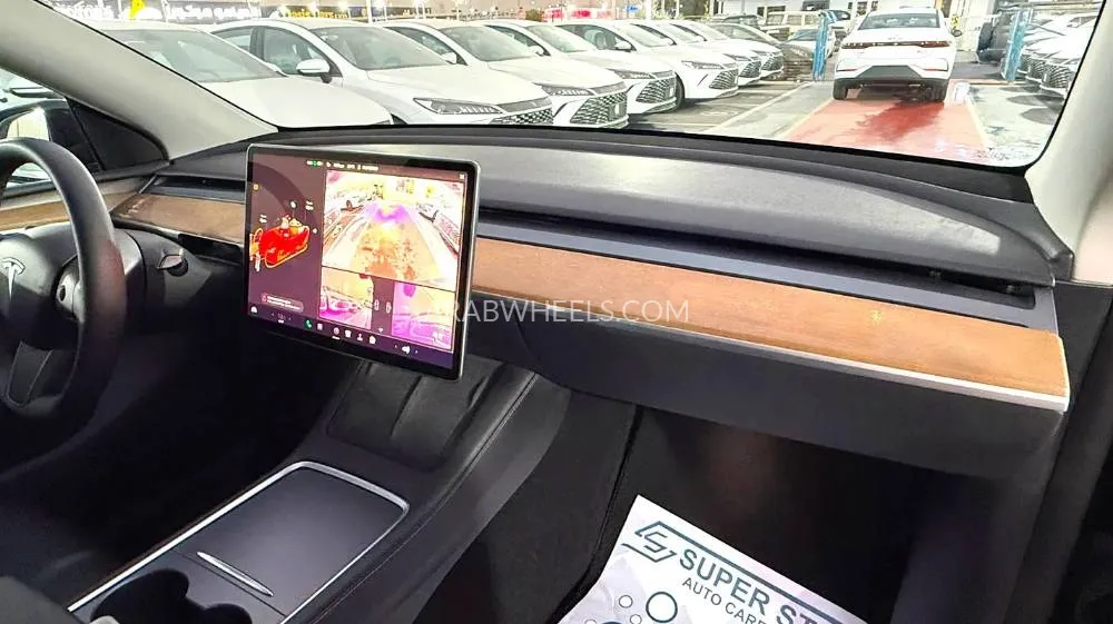 Tesla Model Y 2022 for Sale in Dubai Image-14