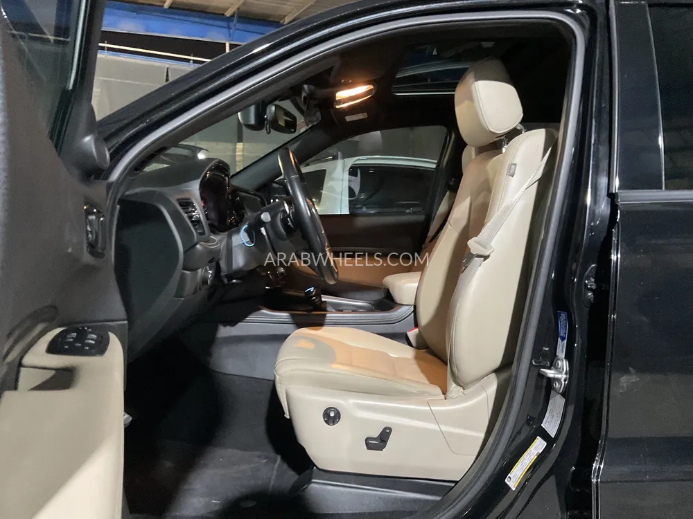 Dodge Durango 2021 for Sale in Sharjah Image-7