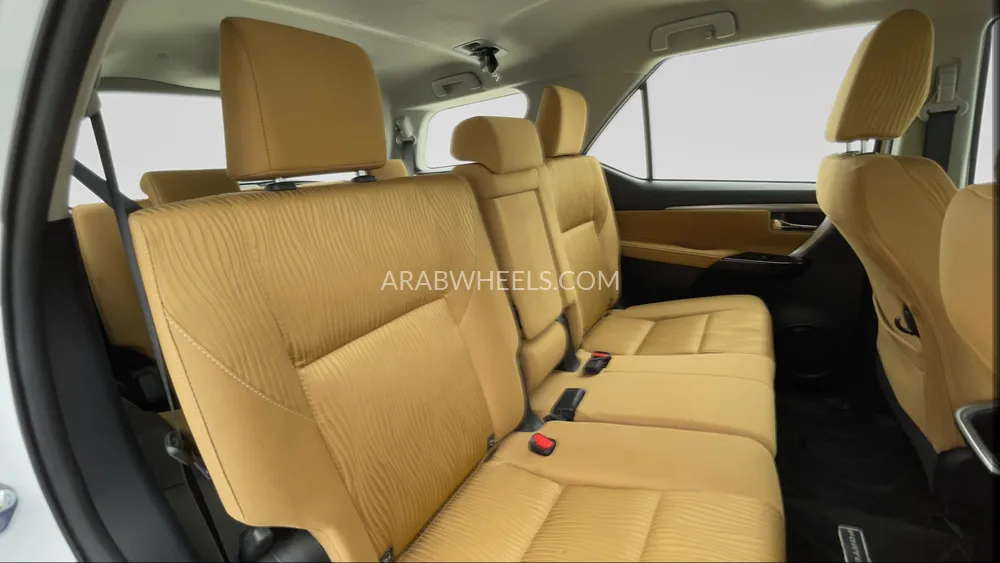 Toyota Fortuner 2023 for Sale in Dubai Image-26