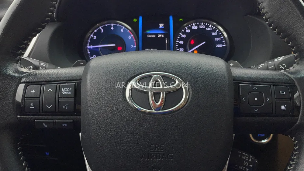 Toyota Fortuner 2023 for Sale in Dubai Image-48