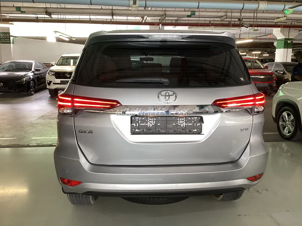 تويوتا فورتشنر 2024 for Sale in الشارقة Image-5