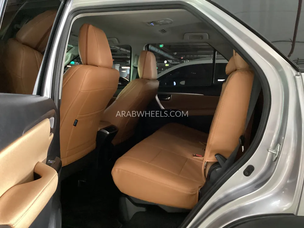 تويوتا فورتشنر 2024 for Sale in الشارقة Image-9