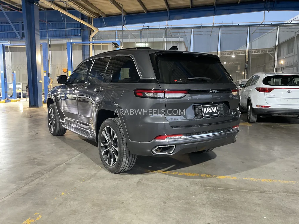 Jeep Grand Cherokee 2023 for Sale in Sharjah Image-4