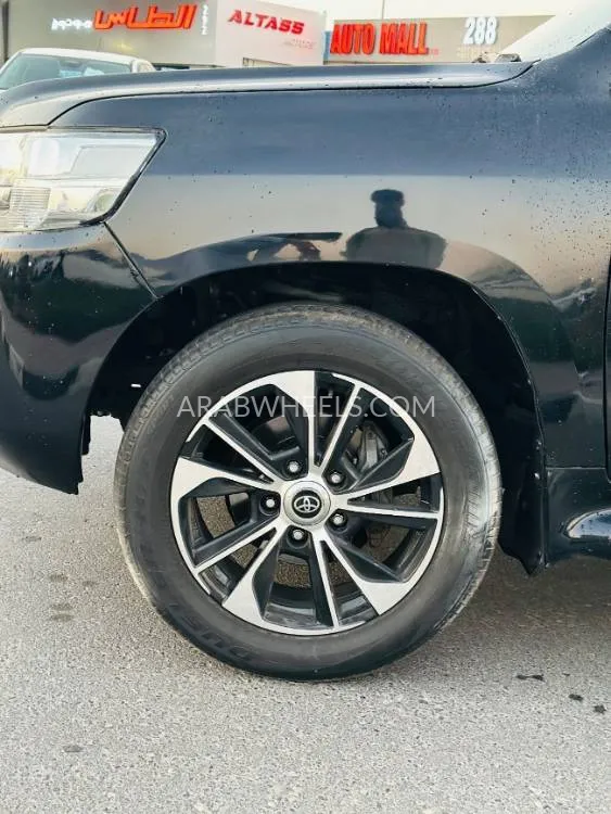 Toyota Land Cruiser 2020 for Sale in Dubai Image-9
