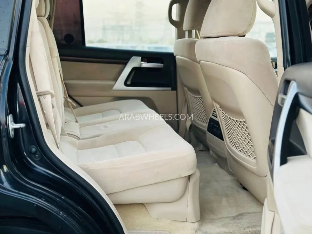 Toyota Land Cruiser 2020 for Sale in Dubai Image-15