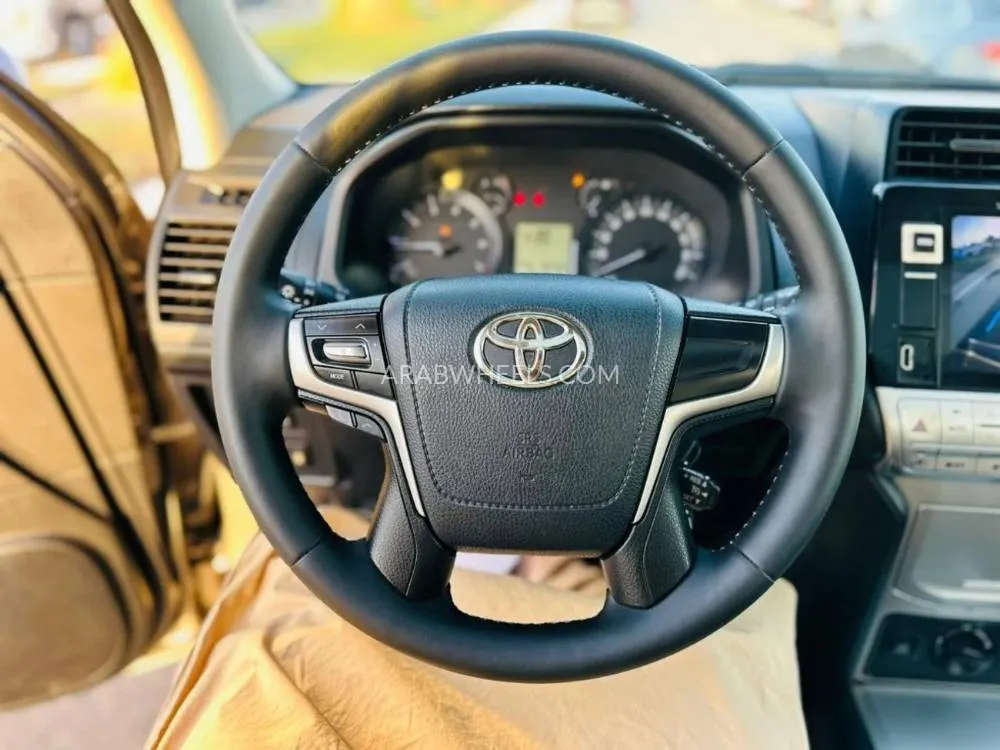 Toyota Land Cruiser Prado 2022 for Sale in Dubai Image-18