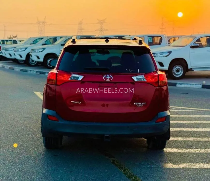 Toyota Rav4 2014 for Sale in Dubai Image-7