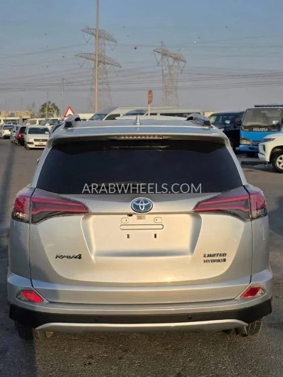Toyota Rav4 2016 for Sale in Dubai Image-8
