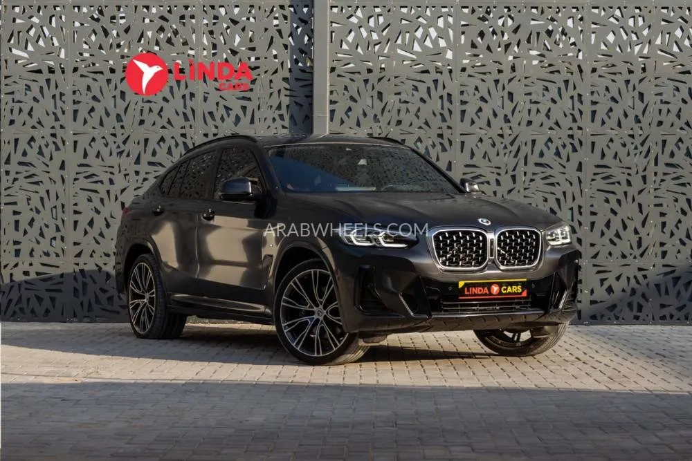 BMW X4 2023 for Sale in Dubai Image-3