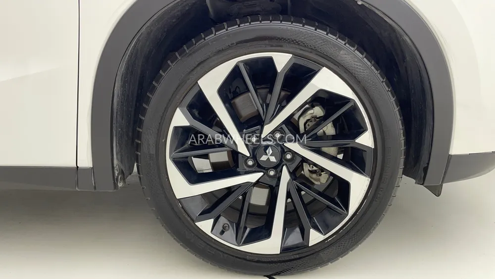 Mitsubishi Outlander 2024 for Sale in Dubai Image-10