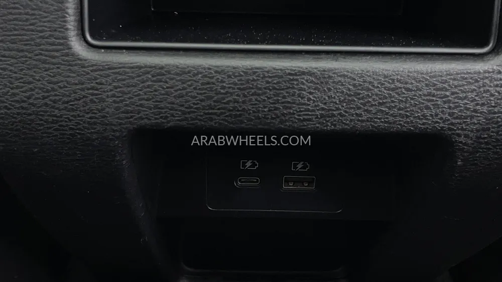 Mitsubishi Outlander 2024 for Sale in Dubai Image-52