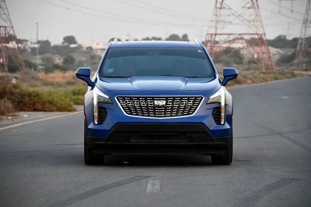 Cadillac XT4 2023 for Sale in Dubai Image-2
