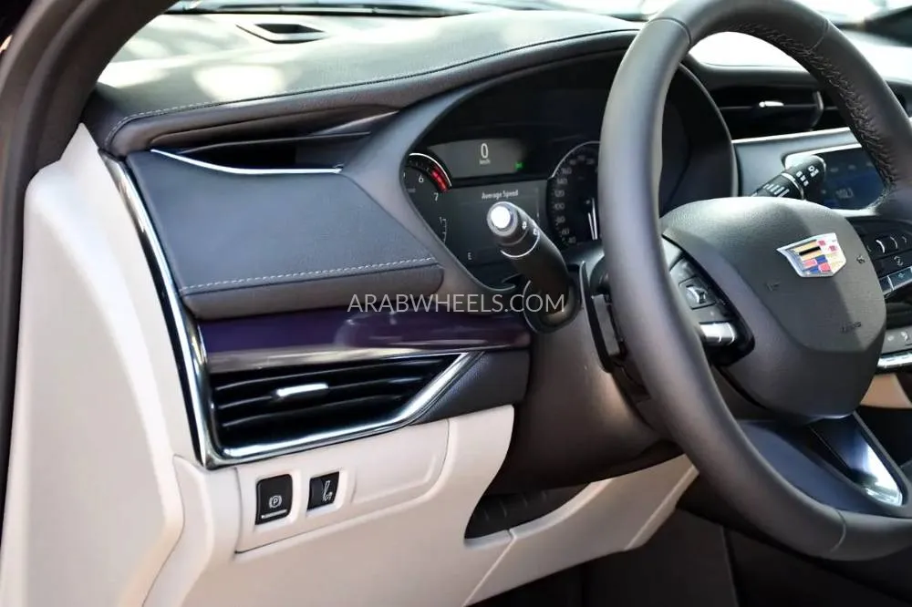Cadillac XT4 2023 for Sale in Dubai Image-15