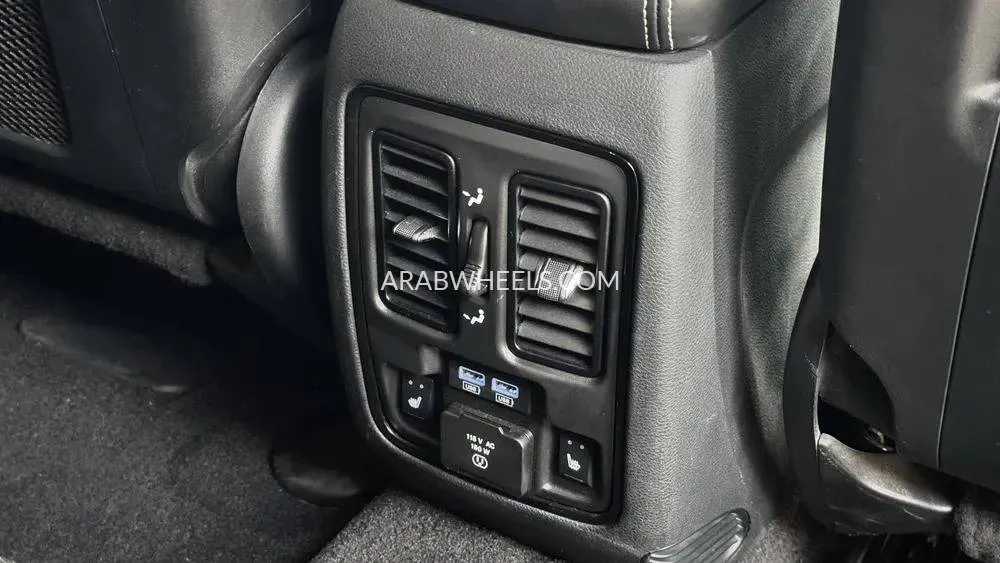 Dodge Durango 2022 for Sale in Dubai Image-19