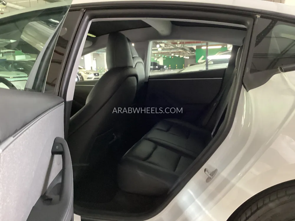 تسلا موديل 3 2024 for Sale in الشارقة Image-7