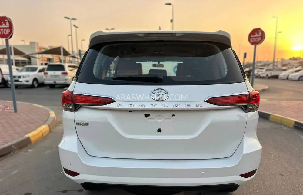 Toyota Fortuner 2024 for Sale in Sharjah Image-6