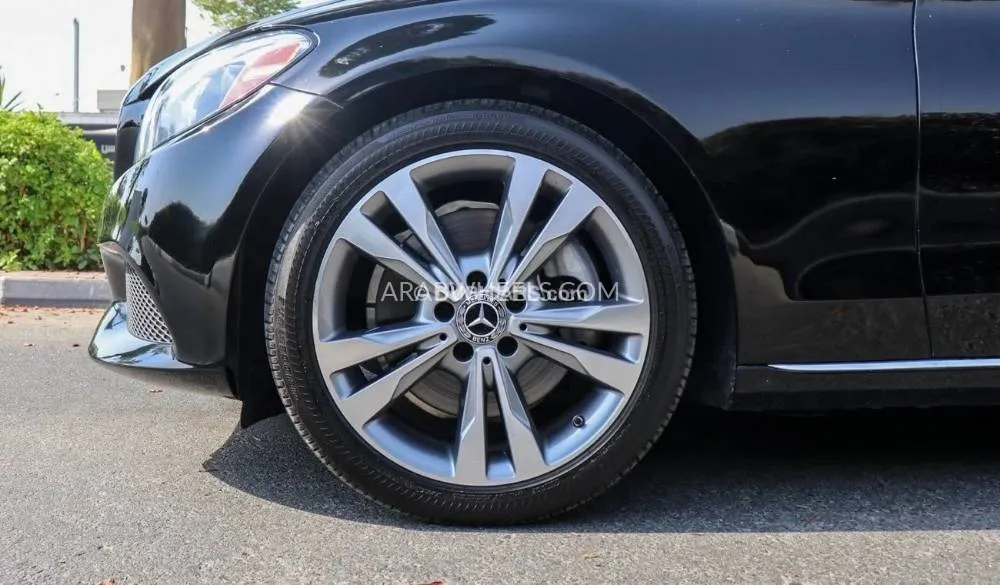 Mercedes Benz C Class 2018 for Sale in Dubai Image-16