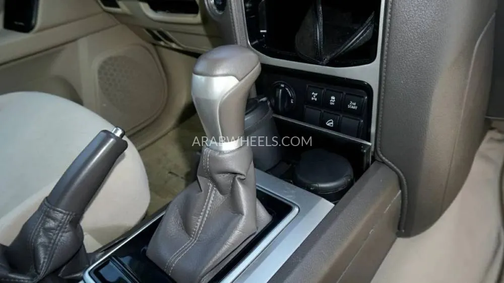 Toyota Land Cruiser 2023 for Sale in Dubai Image-7