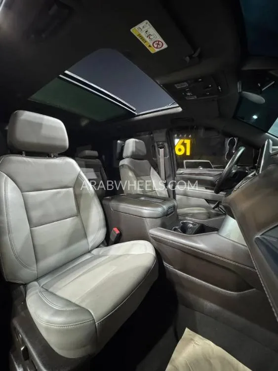 Chevrolet Tahoe 2022 for Sale in Ajman Image-2