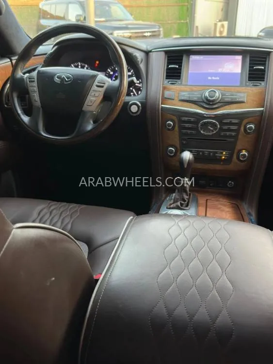 Infiniti QX80 2015 for Sale in Ajman Image-11