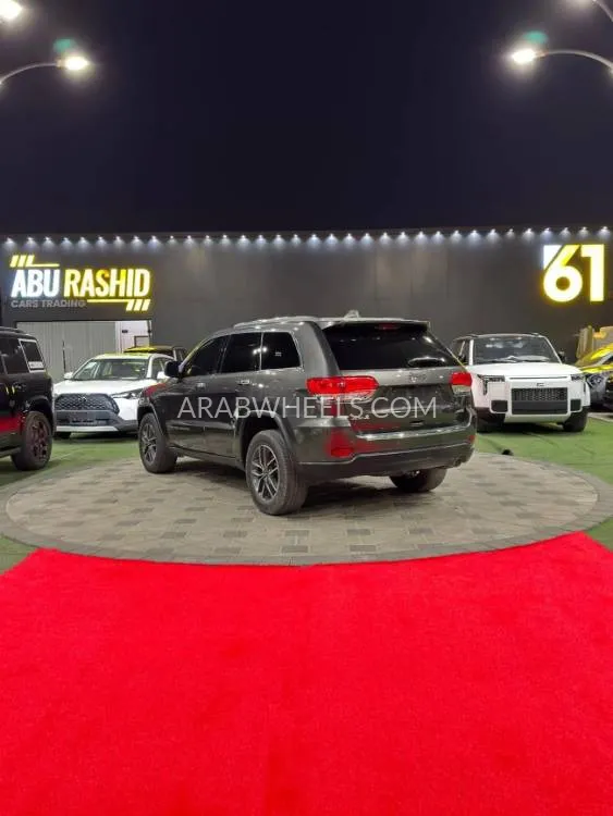 Jeep Cherokee 2019 for Sale in Ajman Image-4