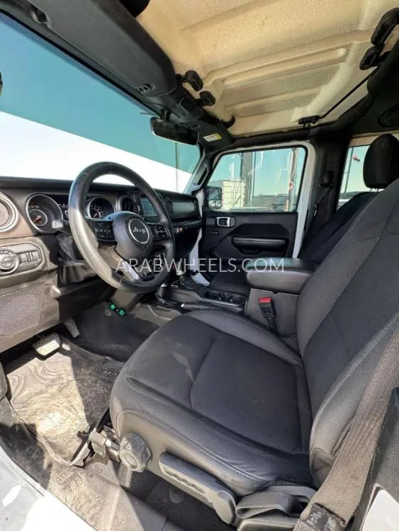 Jeep Wrangler 2018 for Sale in Ajman Image-18