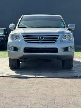Lexus LX 2010