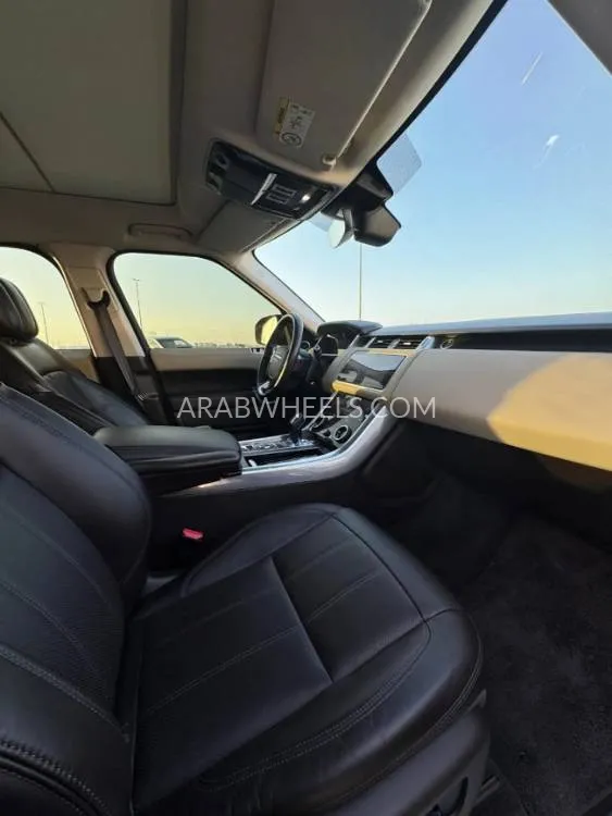 Land Rover Range Rover Sport 2019 for Sale in Ajman Image-12