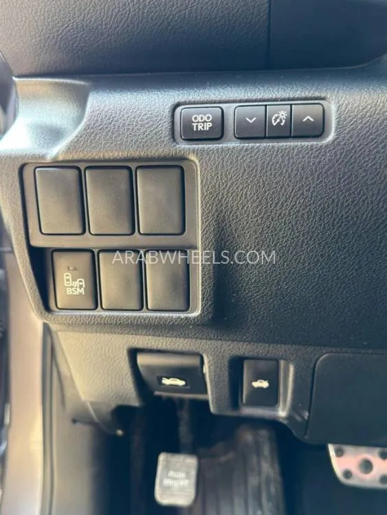 لكزس IS 2016 for Sale in عجمان Image-7