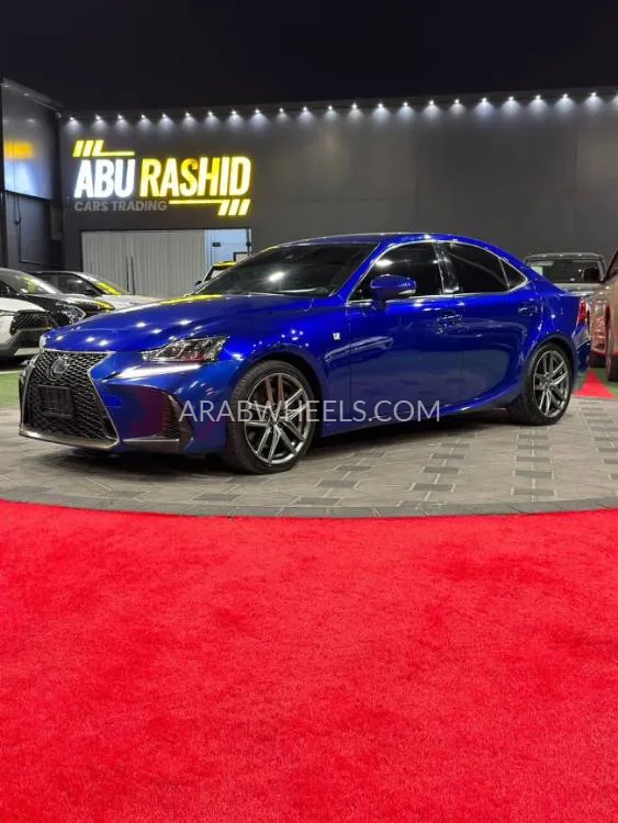 لكزس IS 2020 for Sale in عجمان Image-9